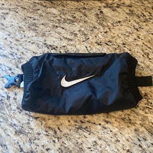Nike hand warmer, youth